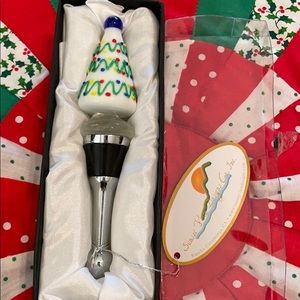 FREE WITH $20 Purchase!! 🎄Wine Bottle Stopper🎄